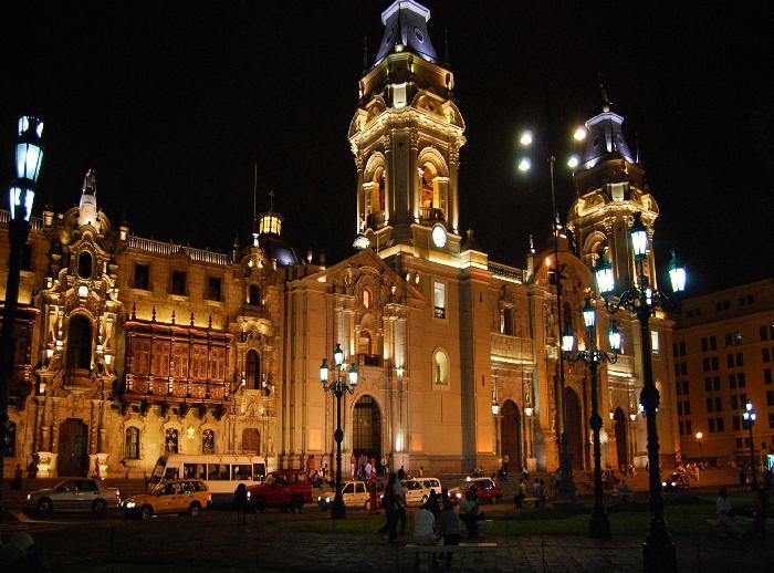 tour lima de noche